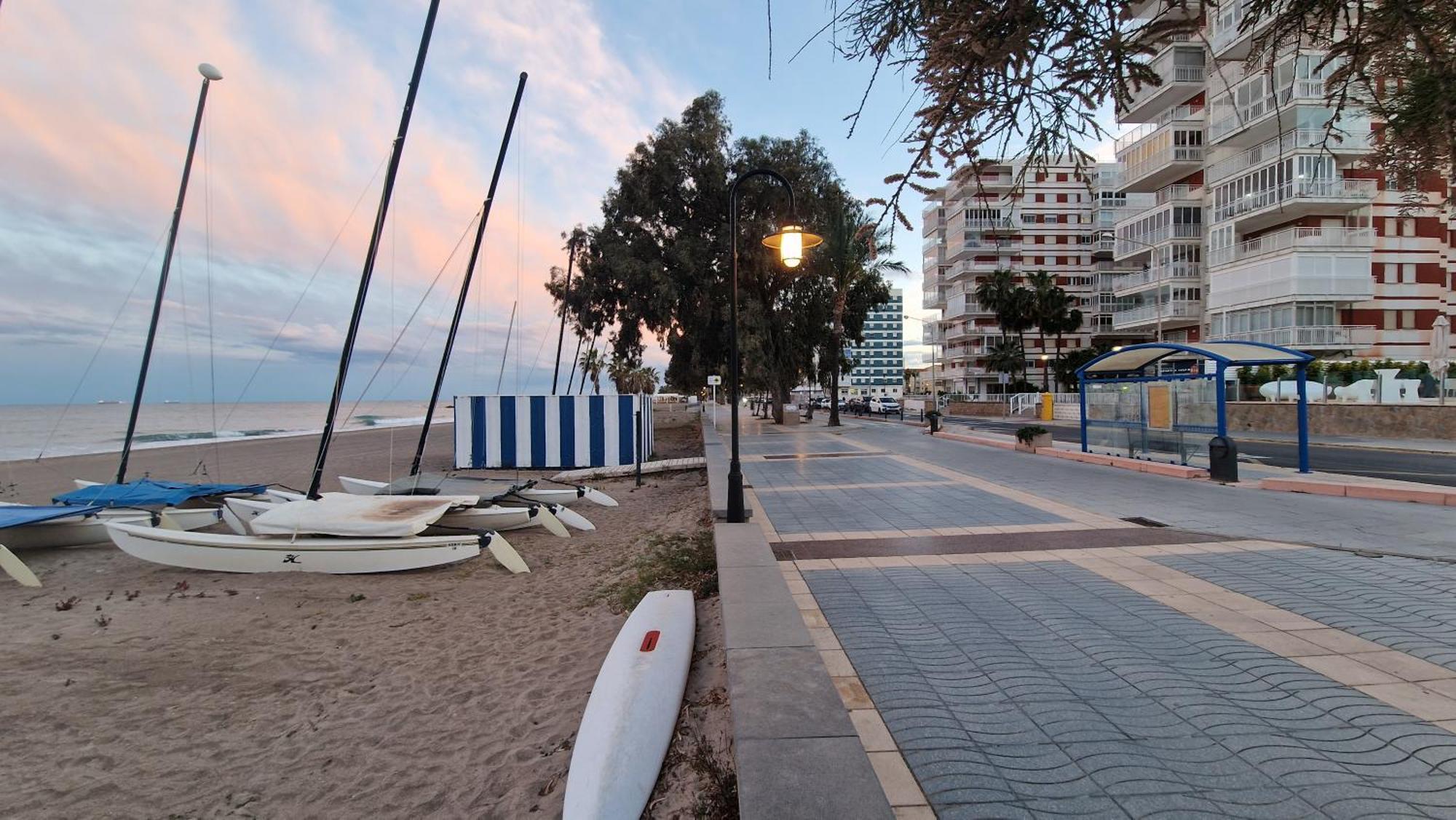 Apartament Incredible Seafront With Sunrise And Sunset Views Benicàssim Zewnętrze zdjęcie